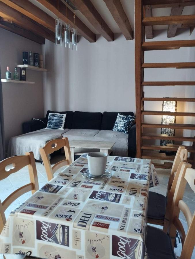 Apartament Charmante Petite Maison De Bourg Autry-le-Chatel Zewnętrze zdjęcie
